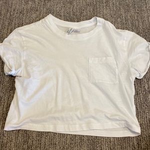 White Cropped Tshirt With Pocket